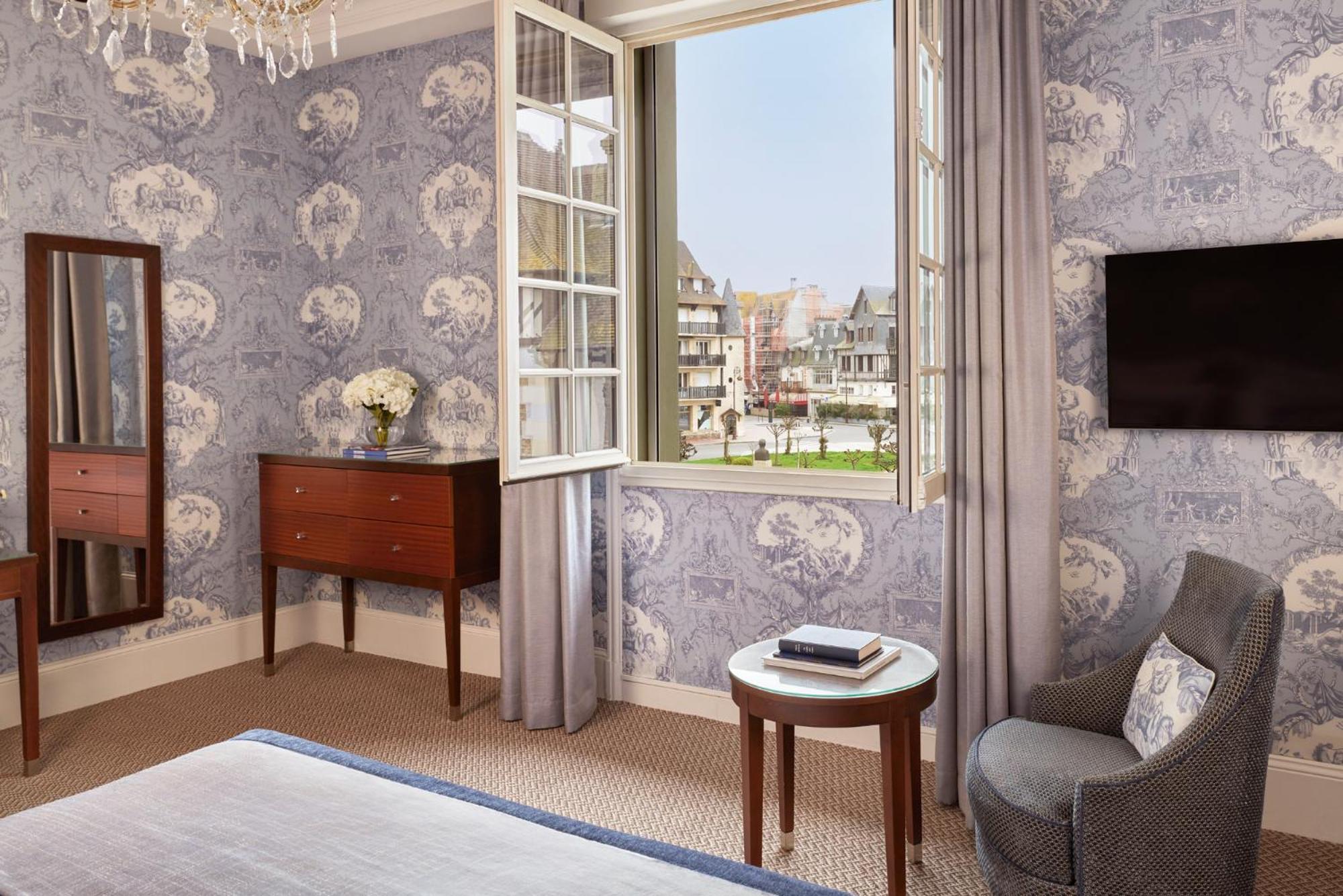Hotel Barriere Le Normandy Довіль Екстер'єр фото