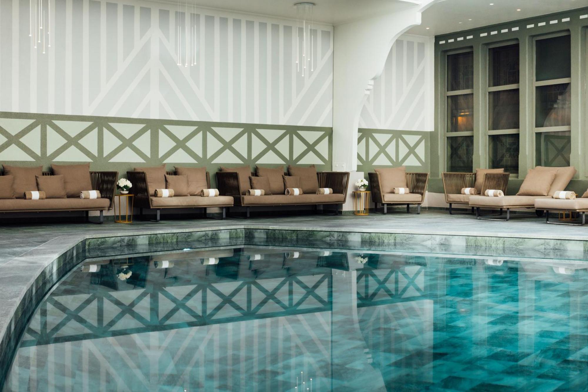 Hotel Barriere Le Normandy Довіль Екстер'єр фото